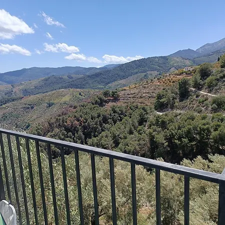 La Revuelta Casa rural Yunquera
